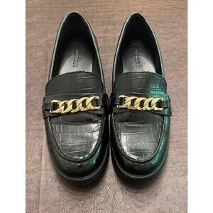 NWOB Black Croc Faux‎ Leather Y2K Chunky Heel Loafer with Gold Chain Size 7